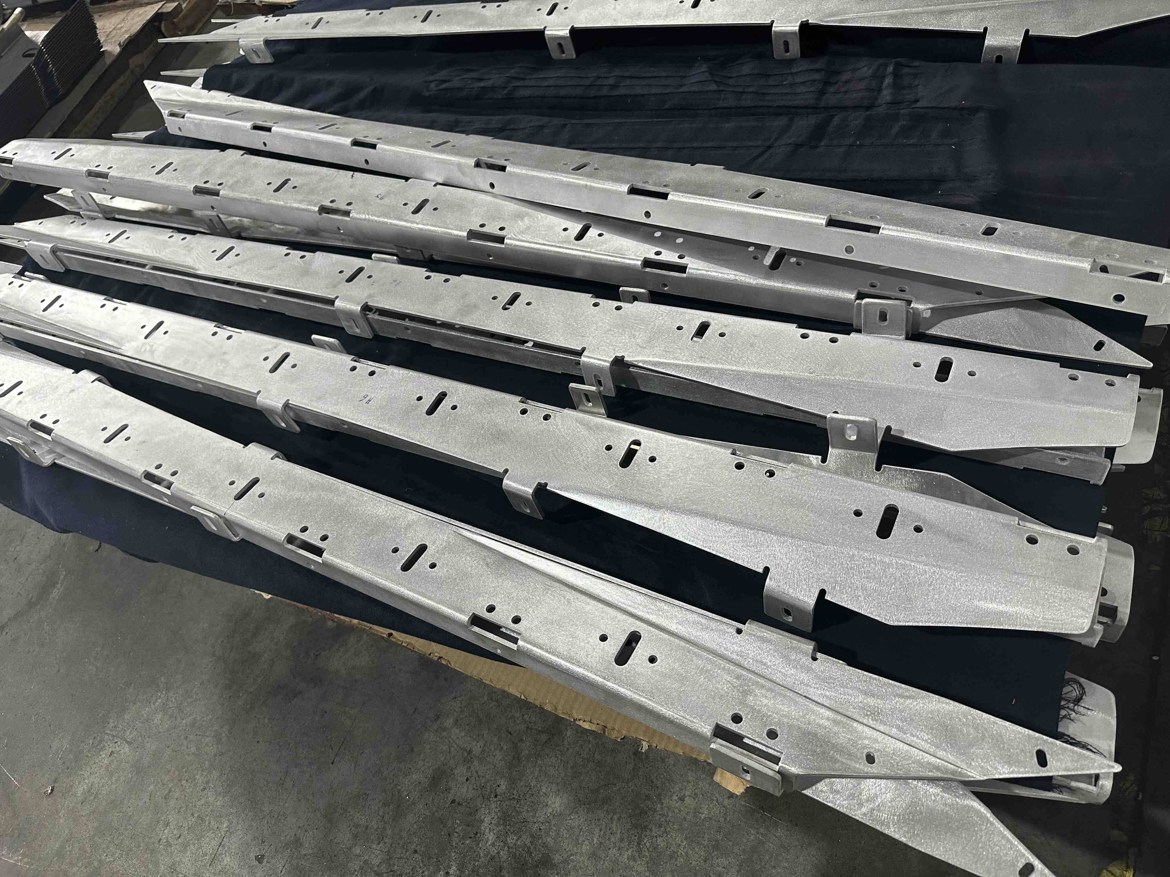 slider-roof-rack-fabrication-vietnam